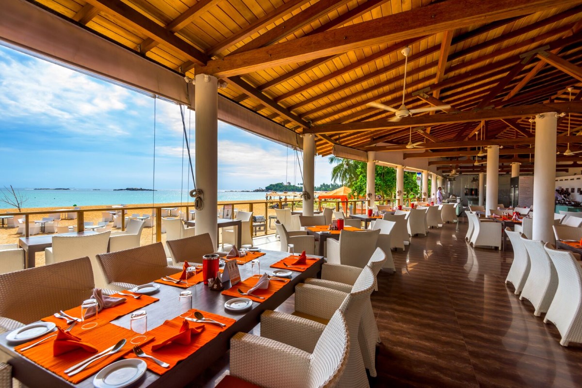 Calamander Beach Resort Restaurant