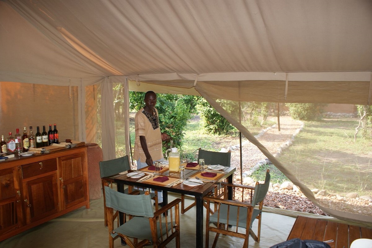 Queen Elizabeth Bush Lodge Diner Tent